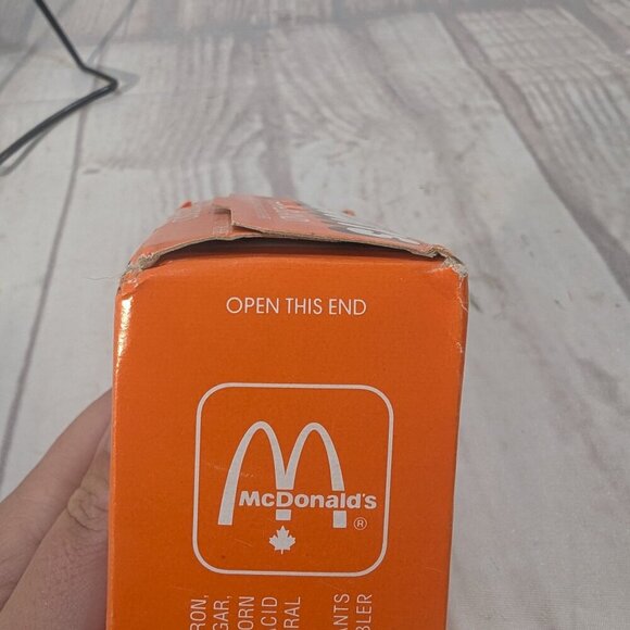 Vintage 1980s McDonald's Birdie The Early Bird Cookies Box - Unopened - Picture 9 of 11